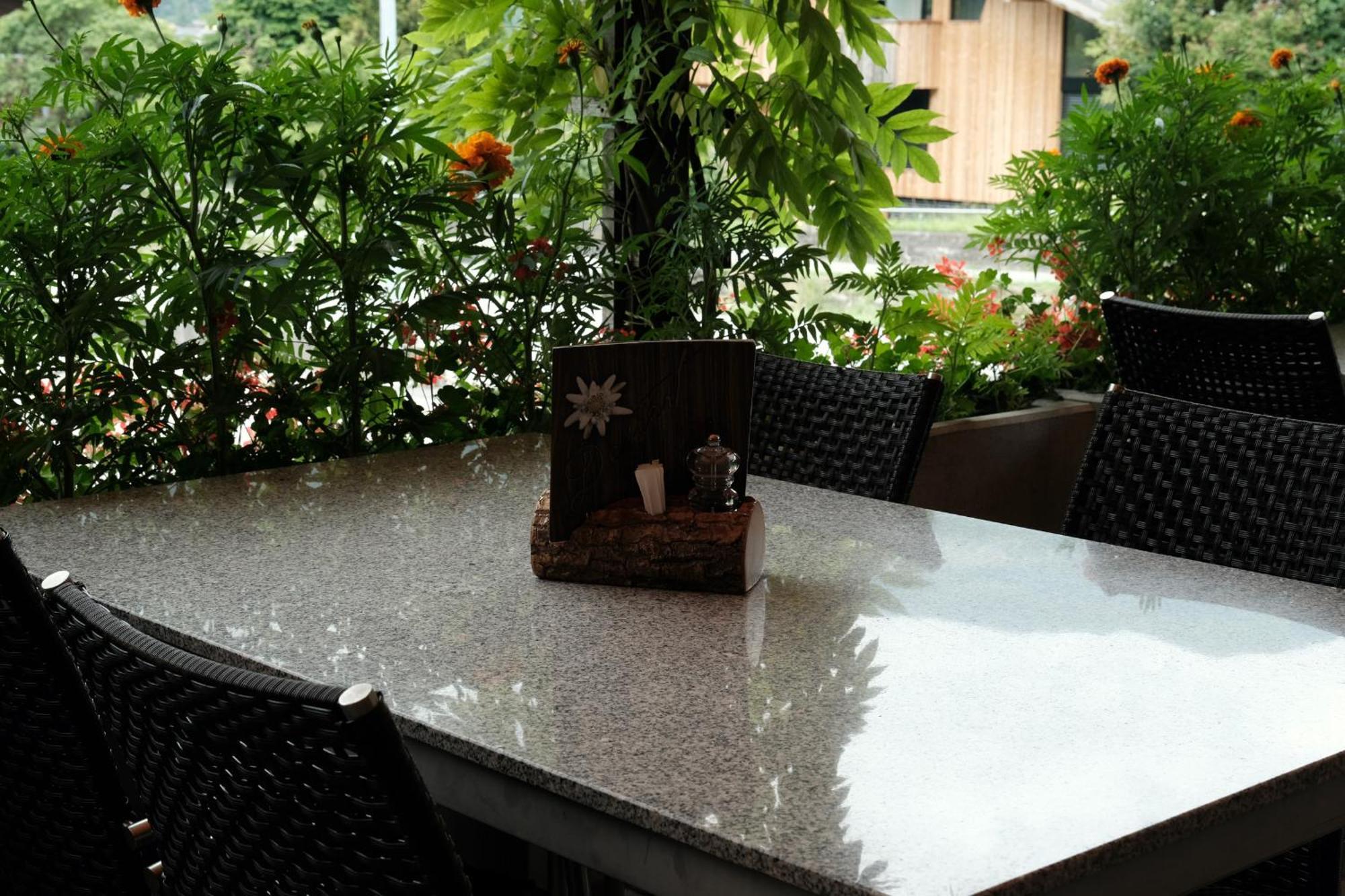Hotel Tourist Meiringen Ngoại thất bức ảnh